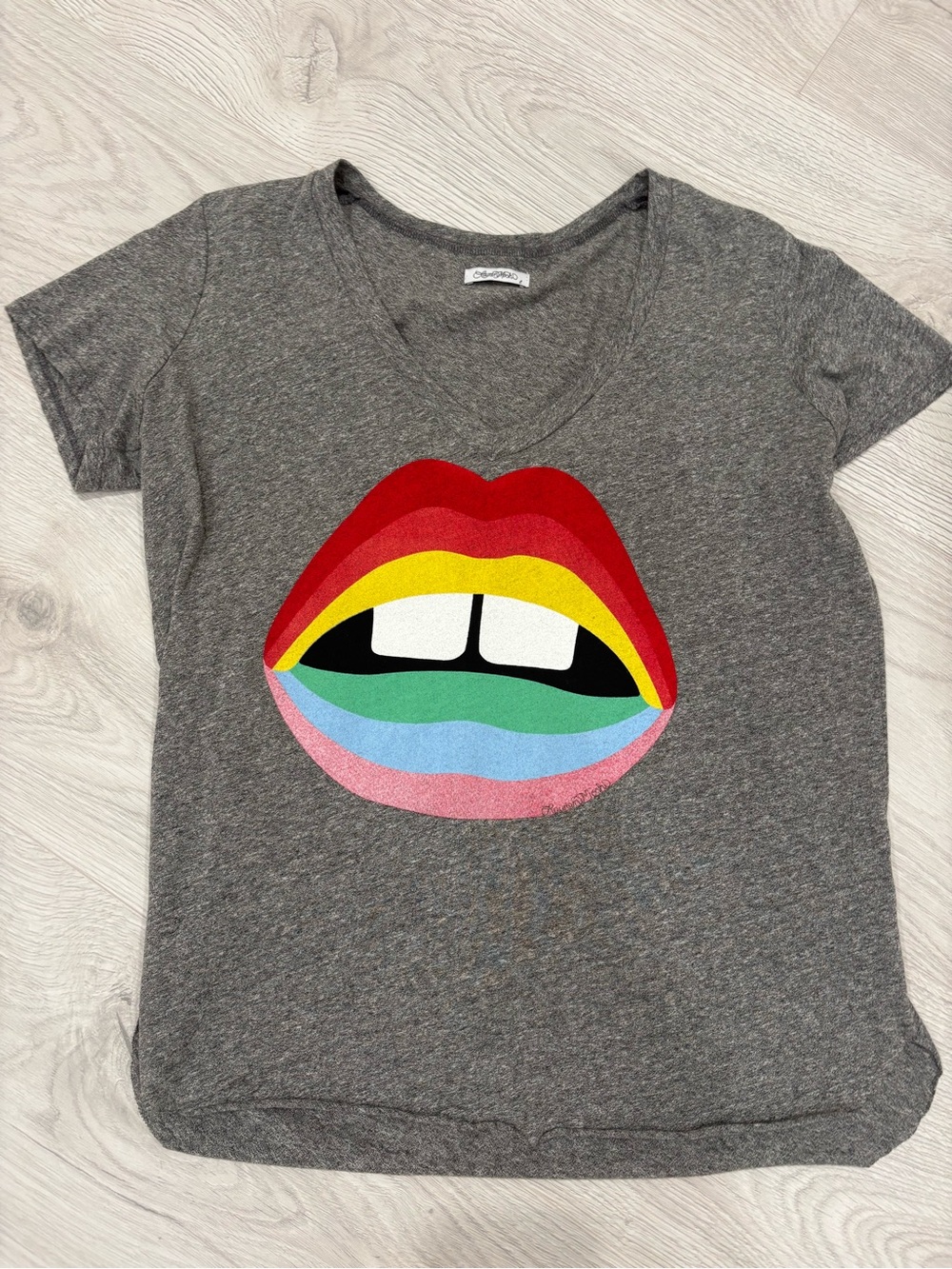 Lauren Moshi Gray Tee with Rainbow Lips Graphic